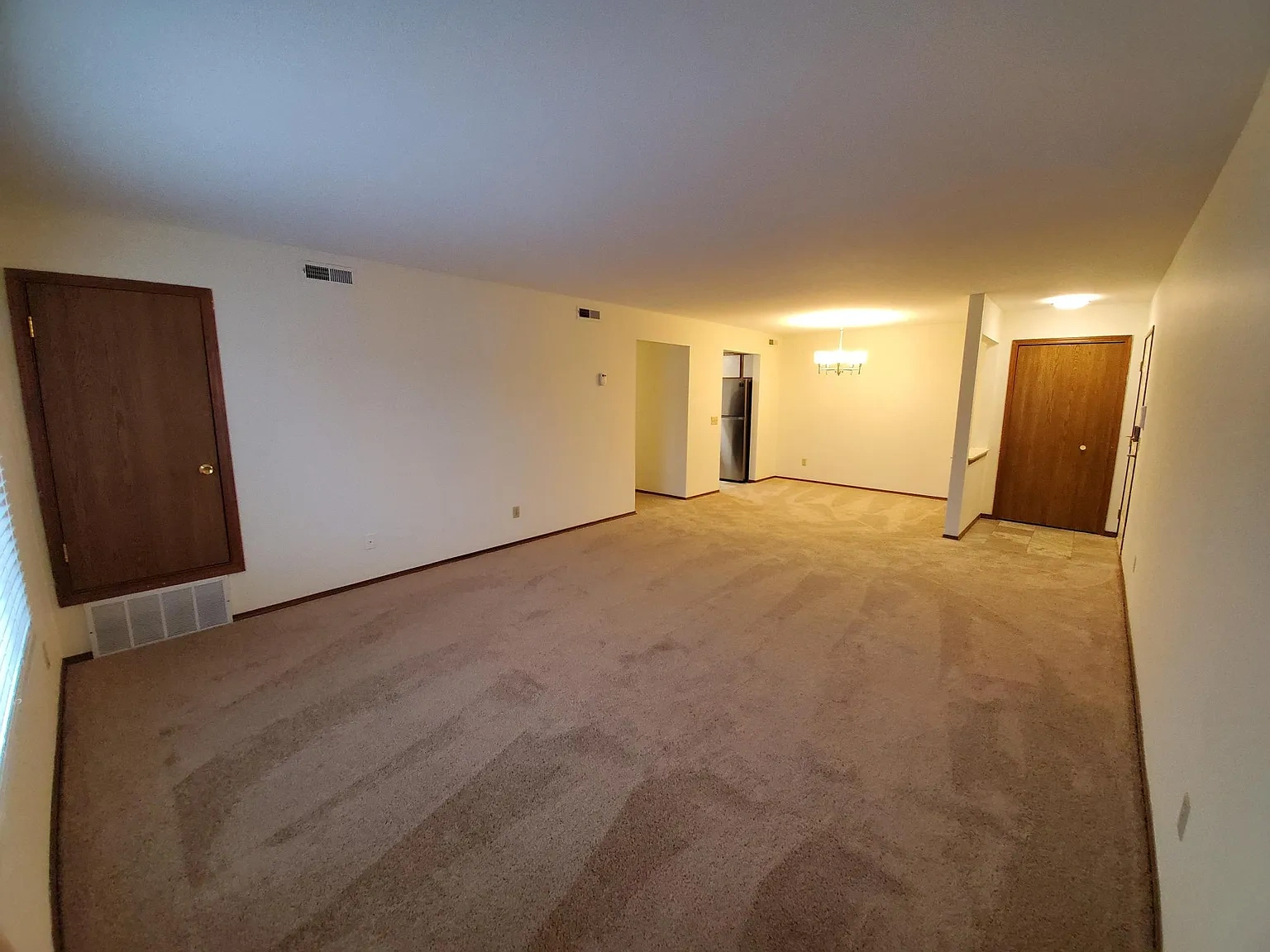Cross Creek Apartments – photo 1