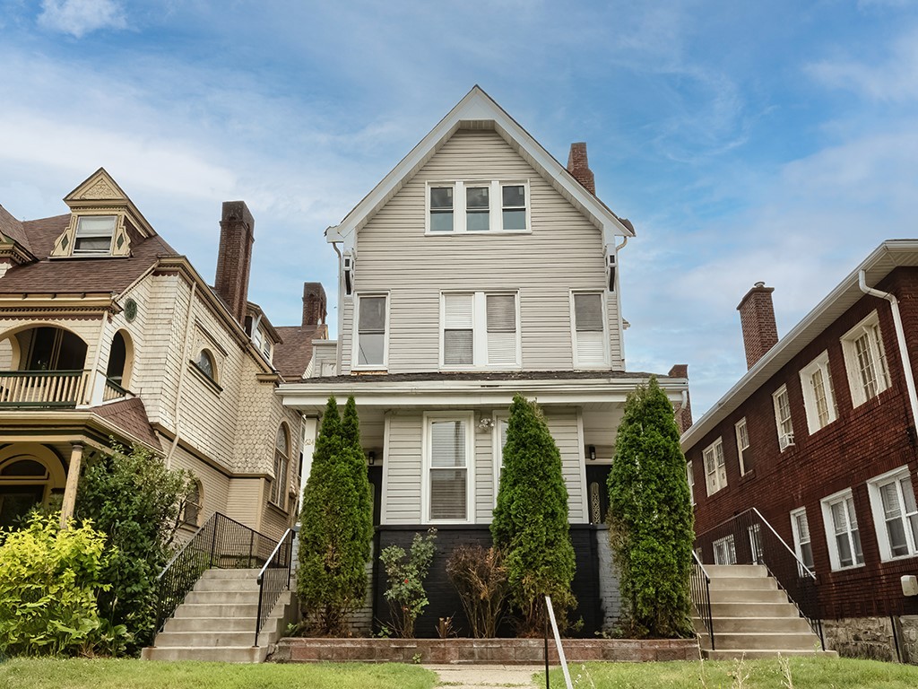 624 N Sheridan Ave – photo 1