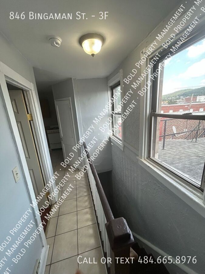846 Bingaman St – photo 5