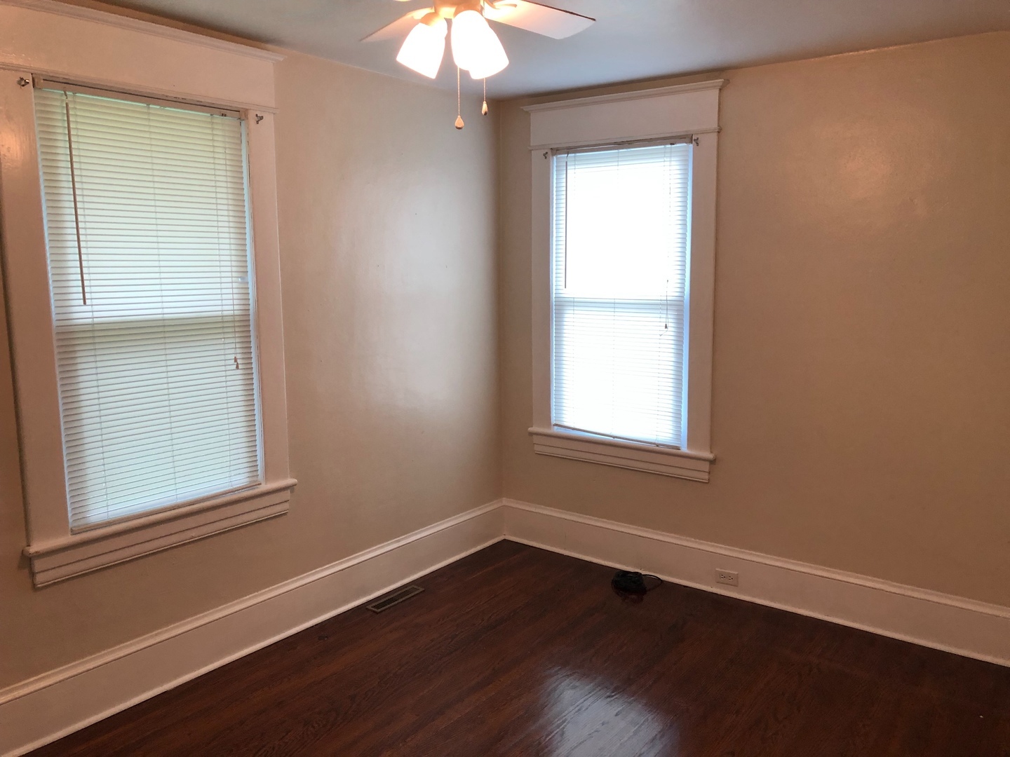 813 Winona Ave SW unit Apt #1 – photo 5