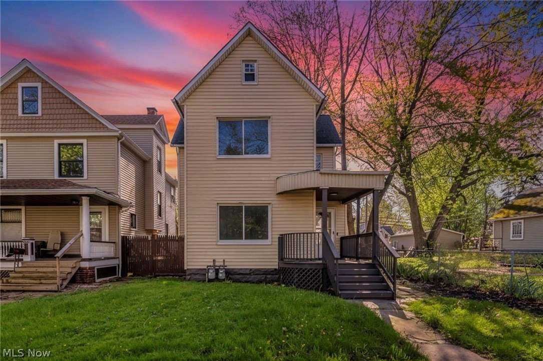 2049 W 85th St #UP – photo 1
