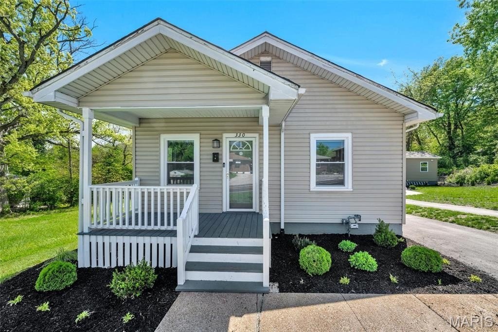 330 Chambers Rd – photo 2