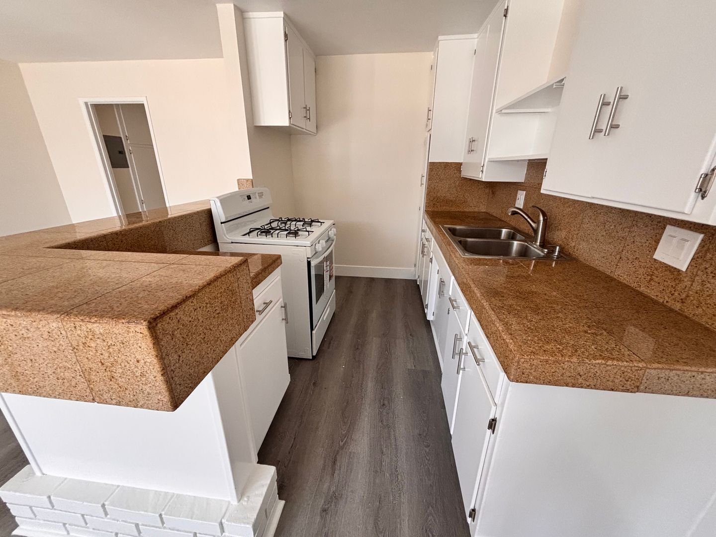 1750 Redondo Ave unit 12 – photo 4