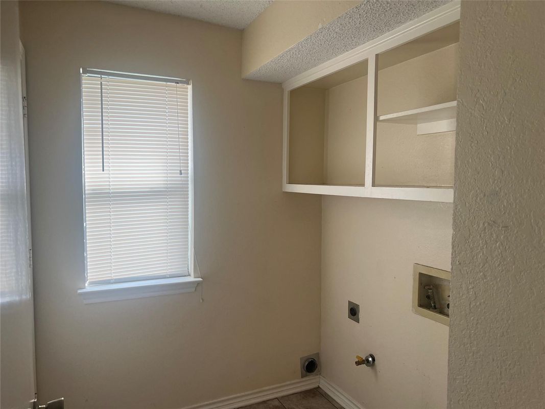 1 Lakeway Dr unit A – photo 3
