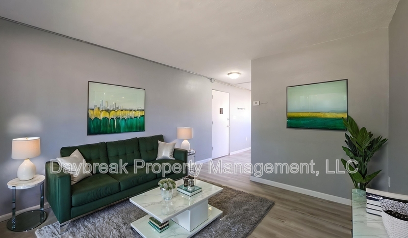 32 10th Ave N unit # 6 – photo 1