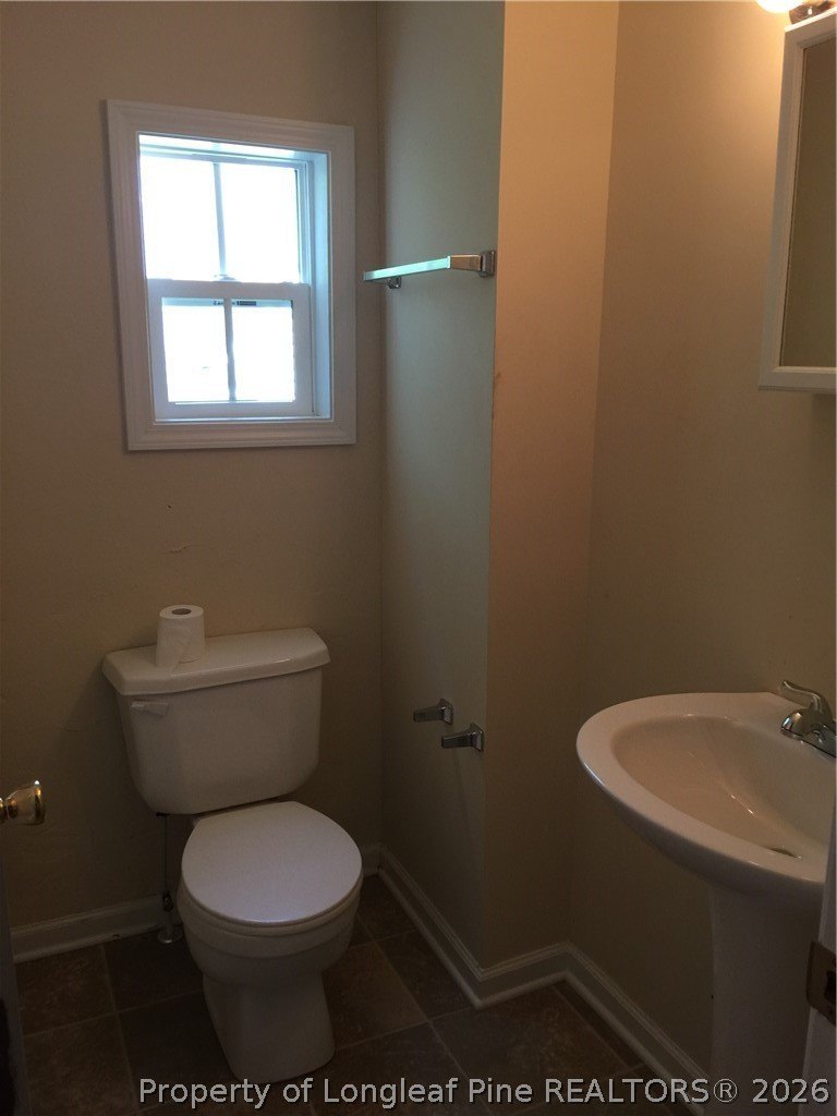 118 N Virginia Ave – photo 3