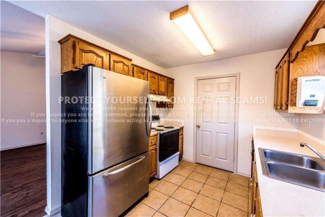 1348 S Jasmine Ln – photo 5
