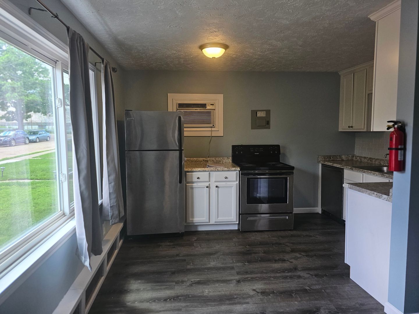640 Highland Pl unit 2 – photo 2