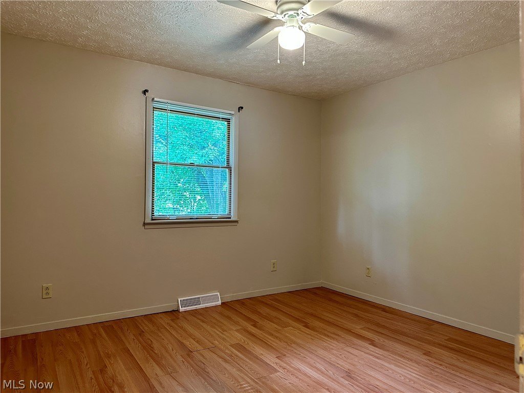 4827 Dunsmore Ave – photo 5