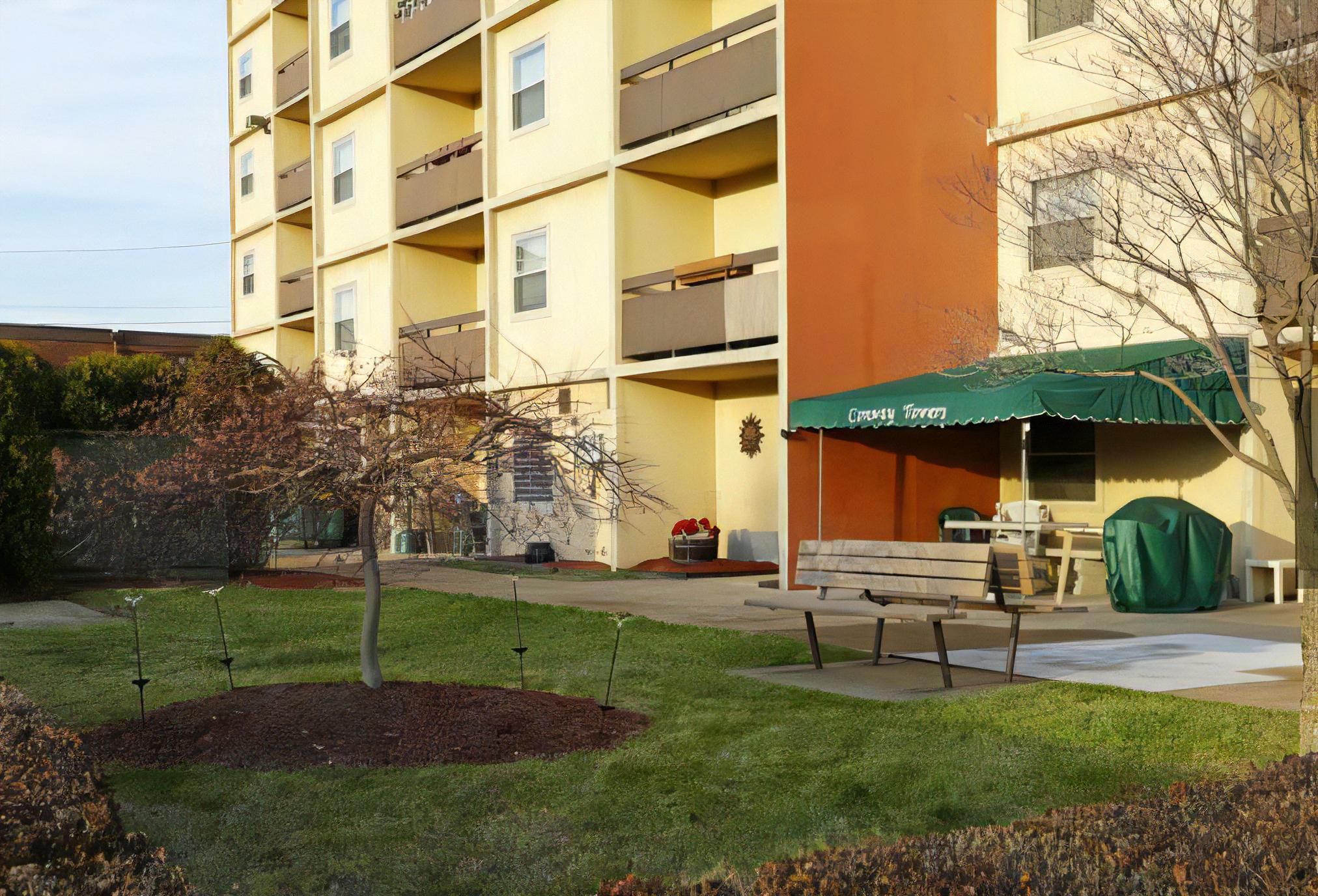 904 3rd Ave – photo 5