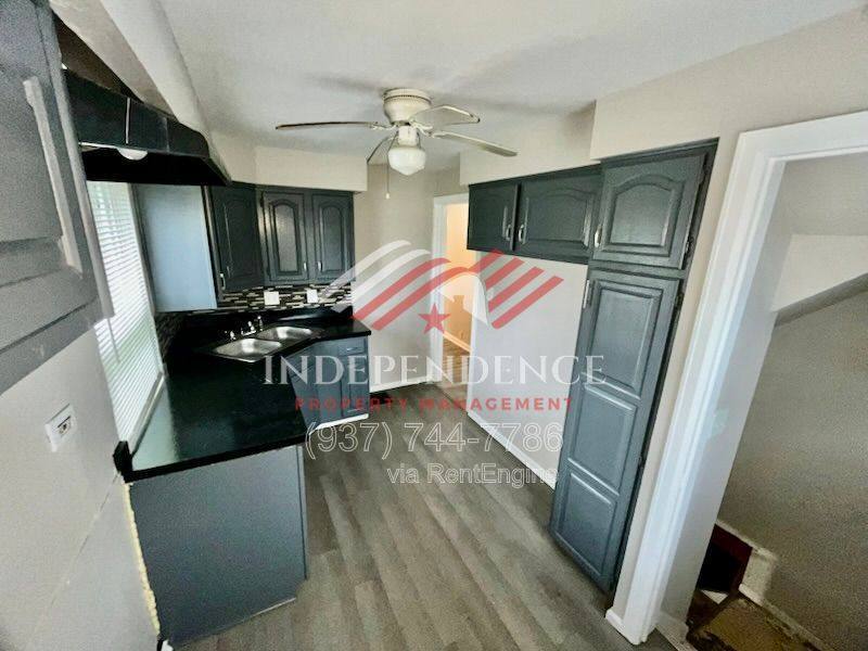 402 Harriet St – photo 4