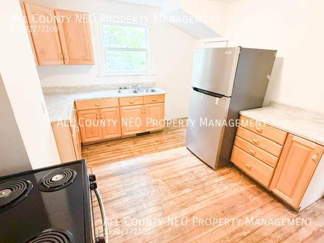 519 E 103rd St – photo 2