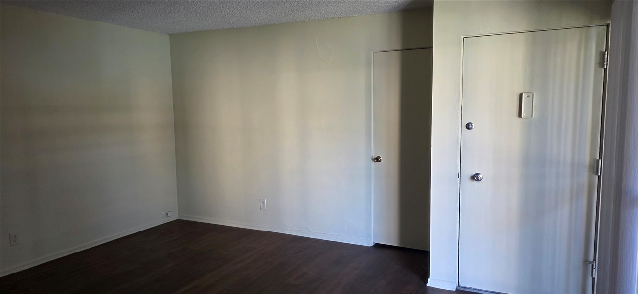 2300 Mountain Ave N unit 03 – photo 3