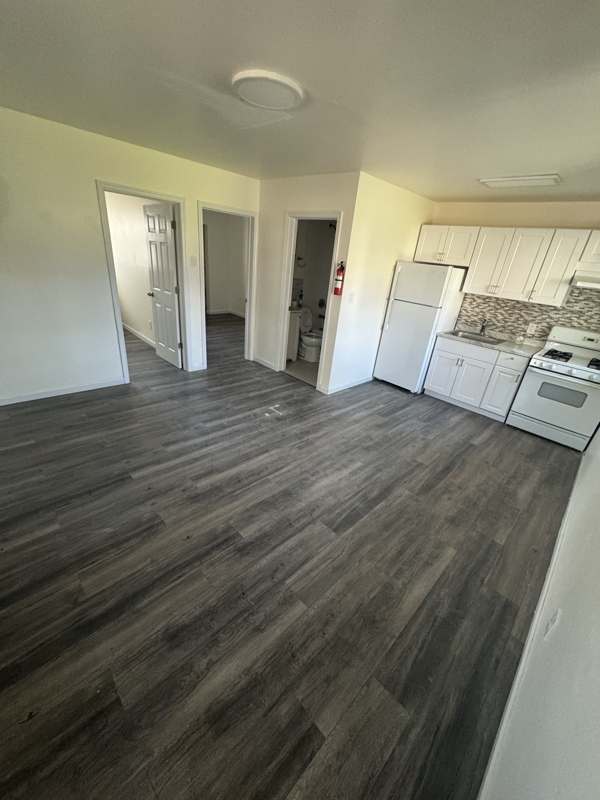27 Hillside Ave unit 8 – photo 3