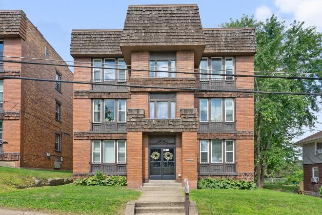 3835 Hiawatha St – photo 2