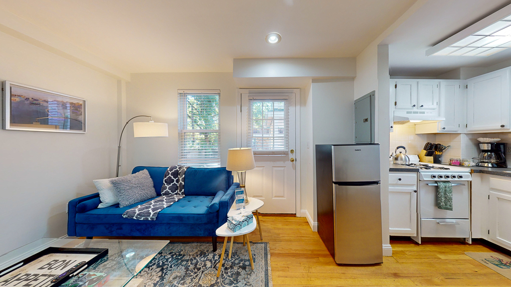 23 Jay St unit D – photo 2