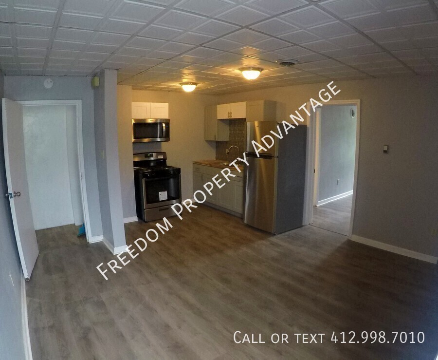 129 S 17th St – photo 1