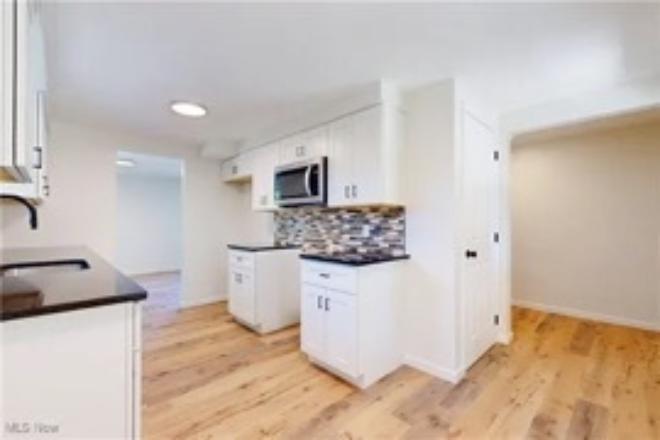 704 Douglas Ave – photo 4