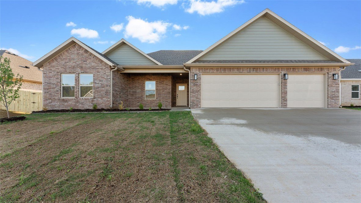 97 N Adler Ave – photo 2