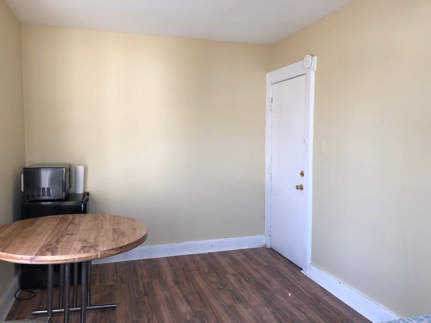 38 W Main St unit Room 2 – photo 3