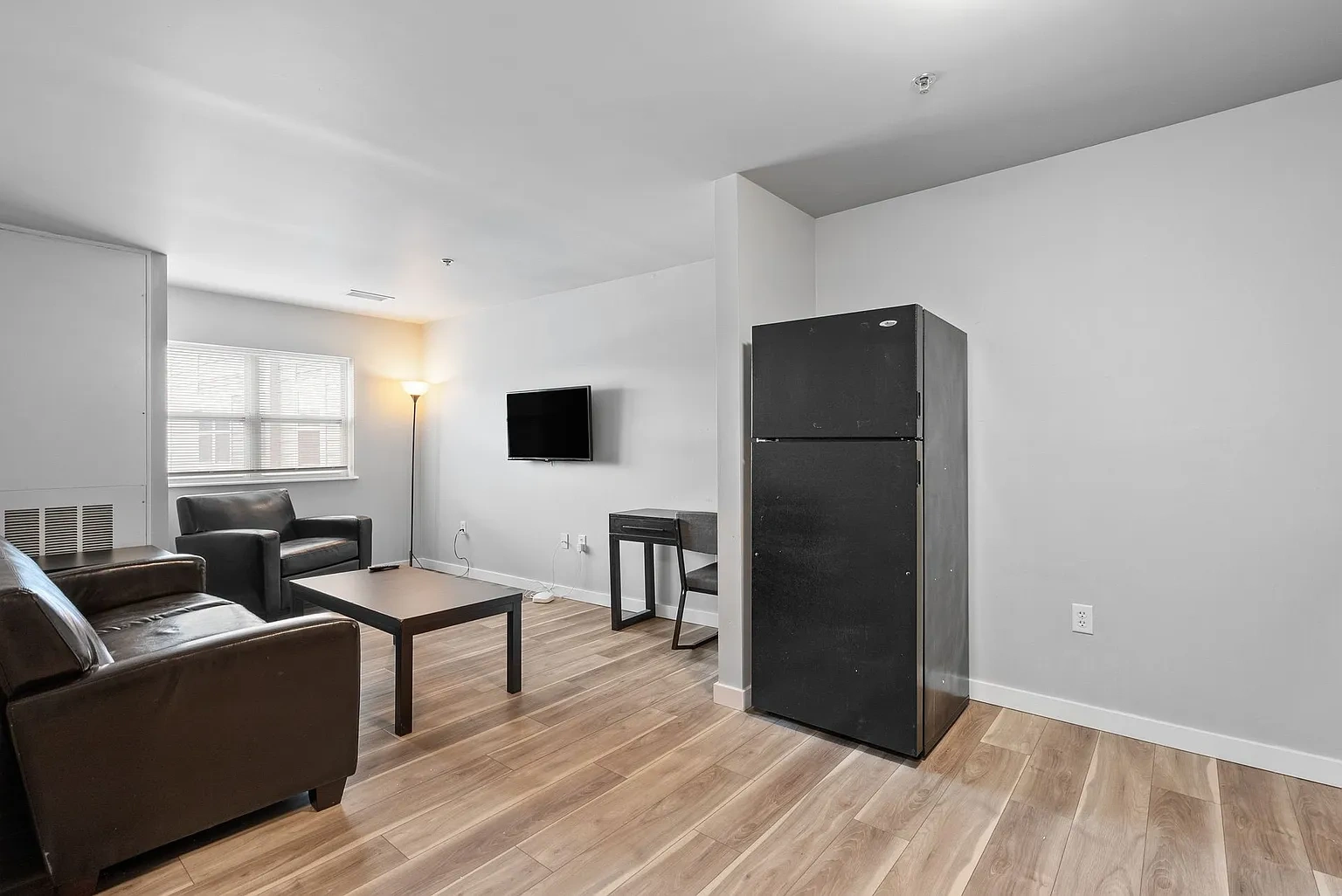 WaterFront Apartments – photo 5