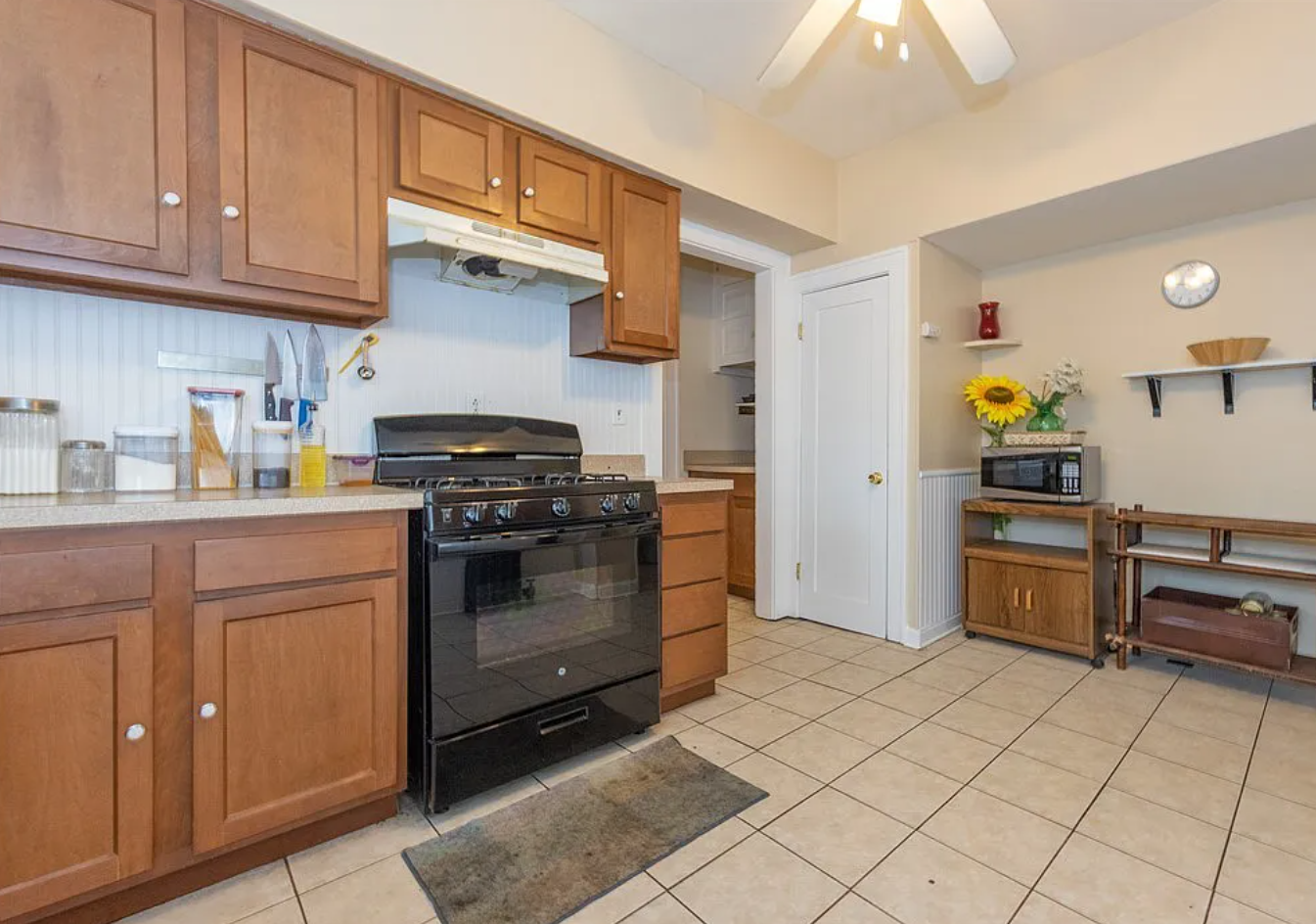 2460 Euclid Heights Blvd – photo 4