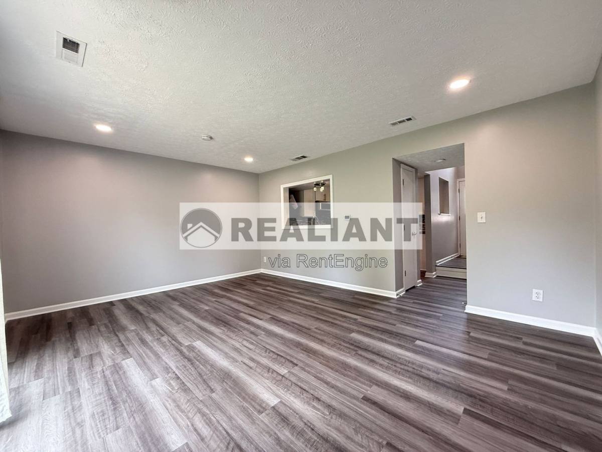 6446 Linkview Ct – photo 4