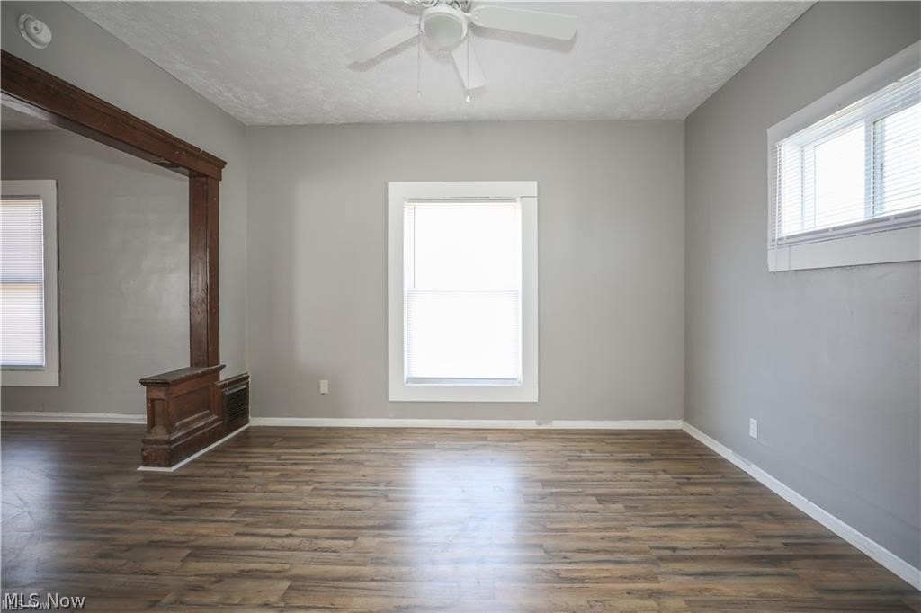 559 E Exchange St – photo 4