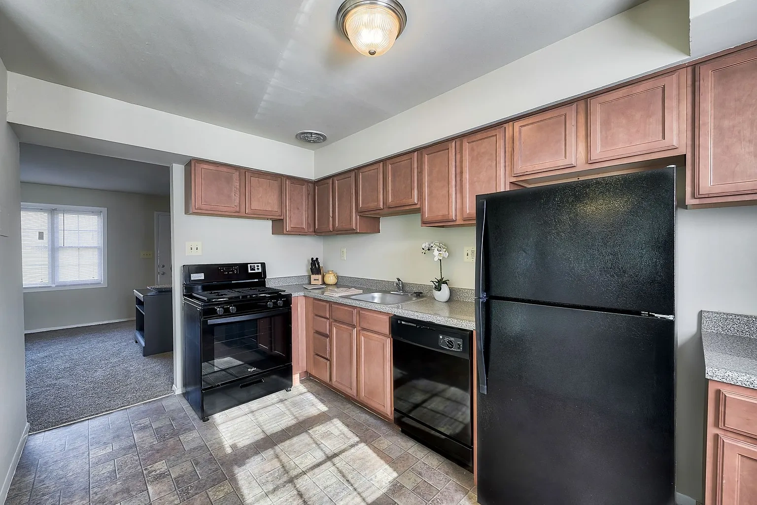 Jamestowne Apartments – photo 5