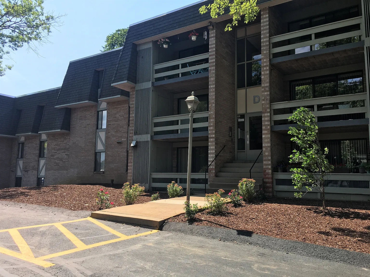 Greenhill Apartments – photo 1