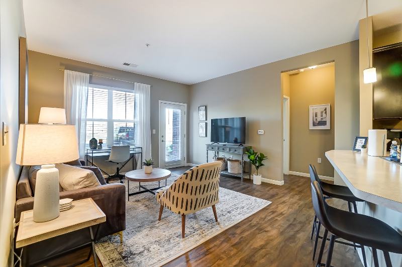 4623 Lowell Ln – photo 2