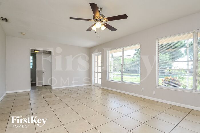 1715 N Lake Shipp Dr – photo 2