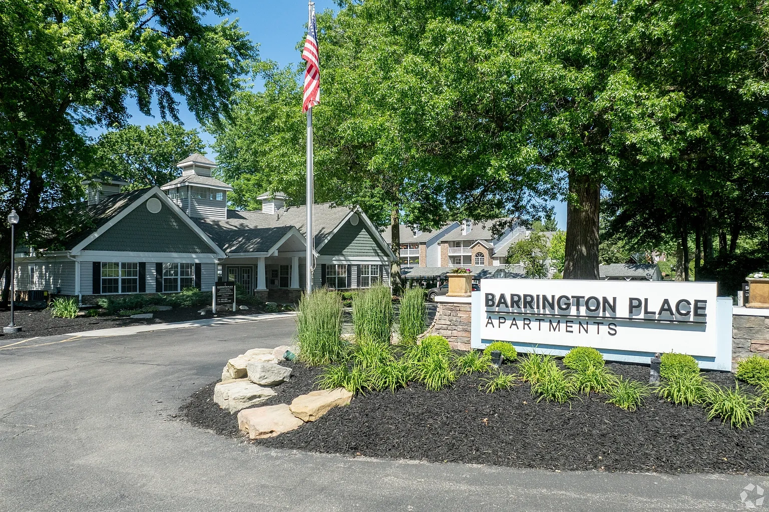 Barrington Place Apartments – photo 4