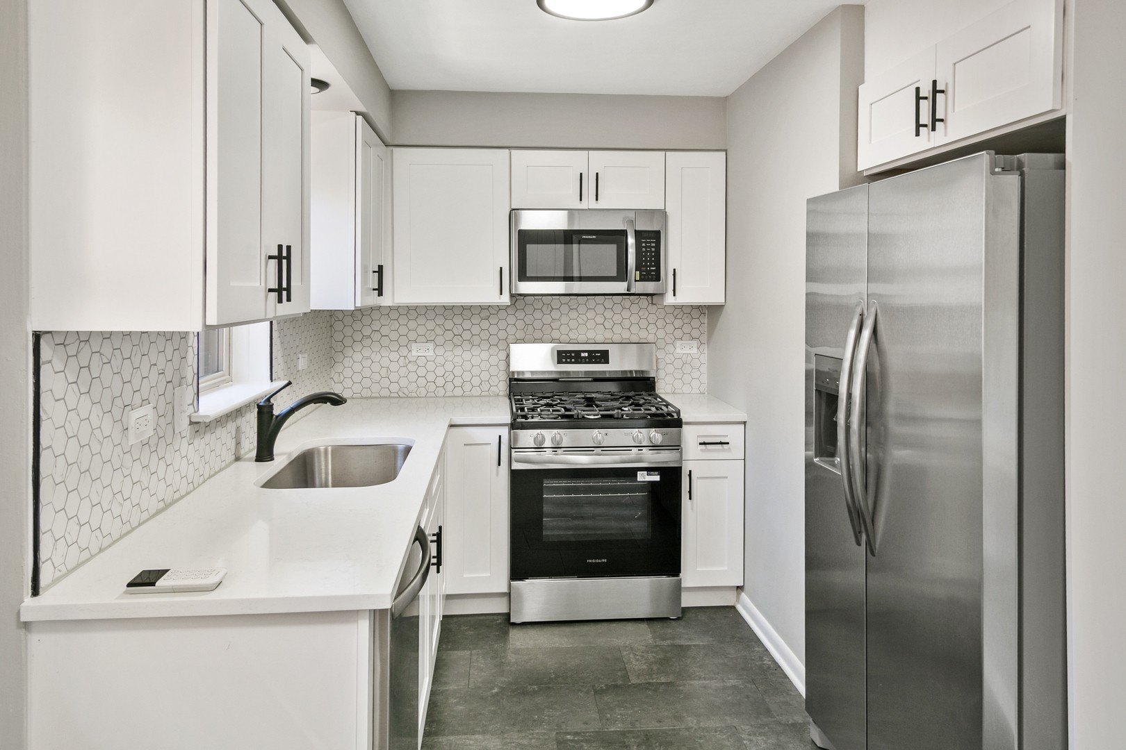 7704 McVicker Ave – photo 3