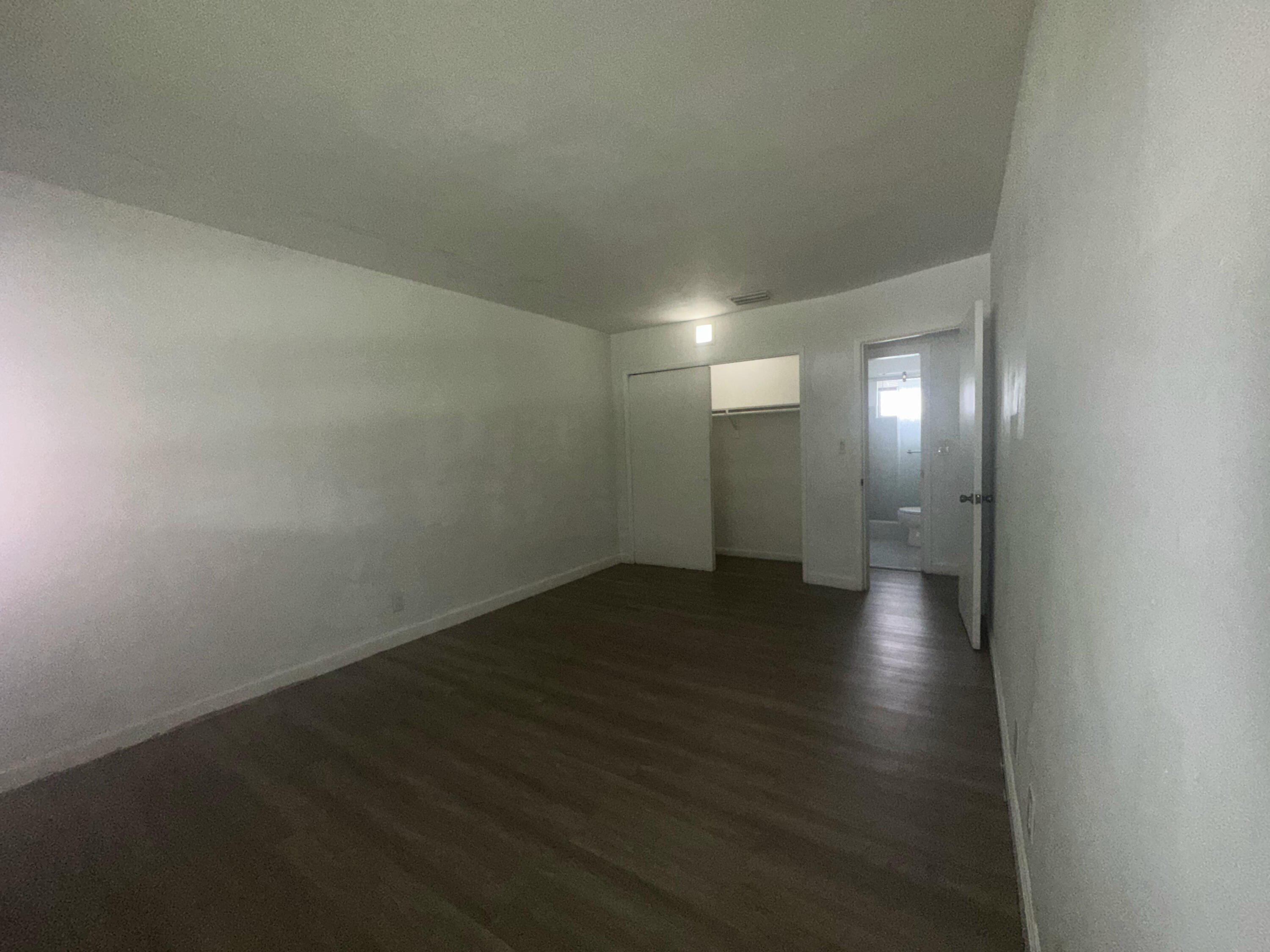 425 SW 18th Ave – photo 4