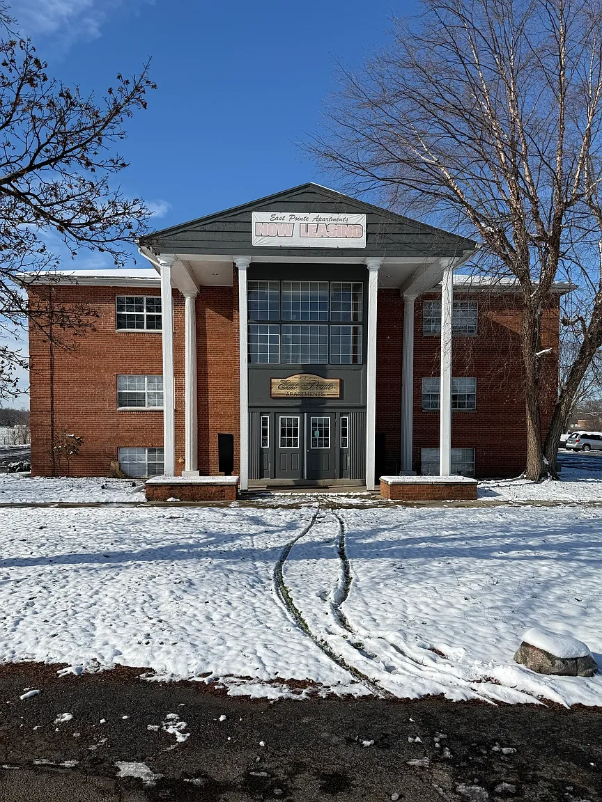 East Pointe Apartments – photo 2