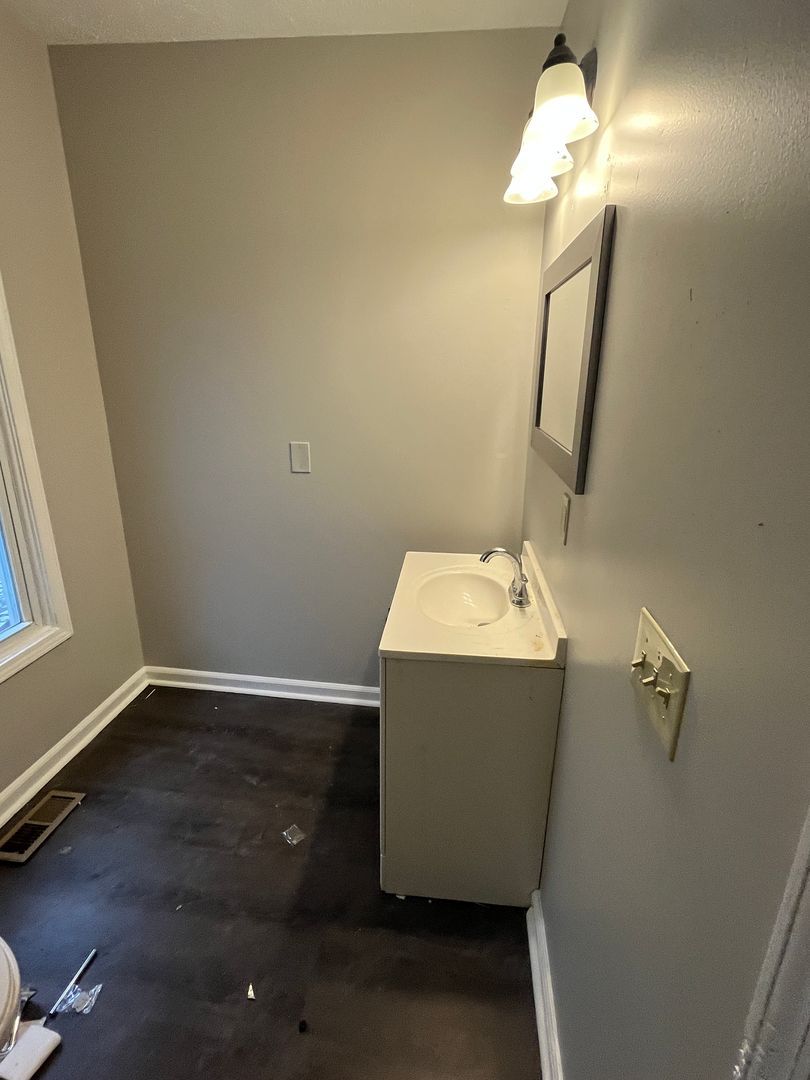 7728 Elton Ave – photo 2
