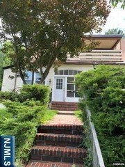 117 Christie St – photo 1