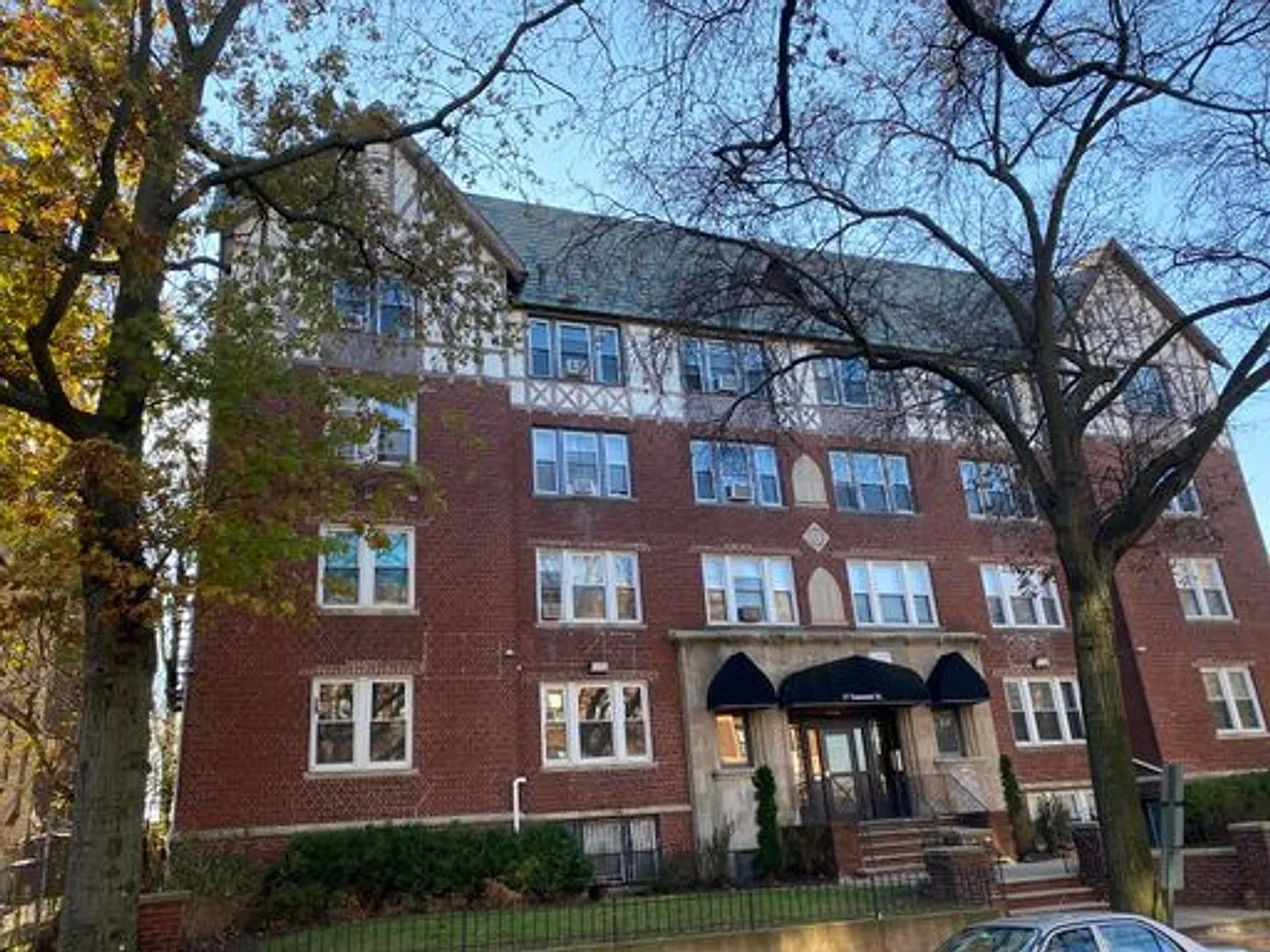 The Crescent – photo 1