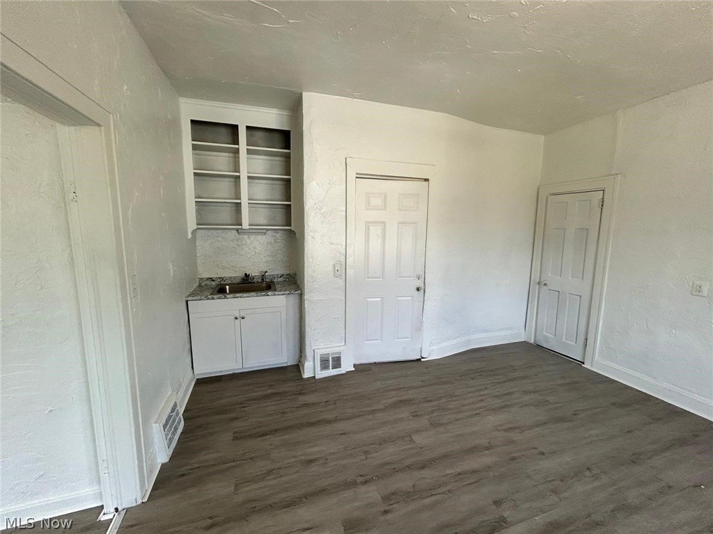 3654 E 53rd St #2 – photo 3