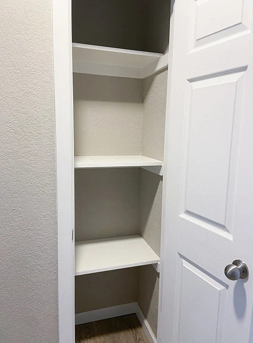 Sutter Apartments – photo 4
