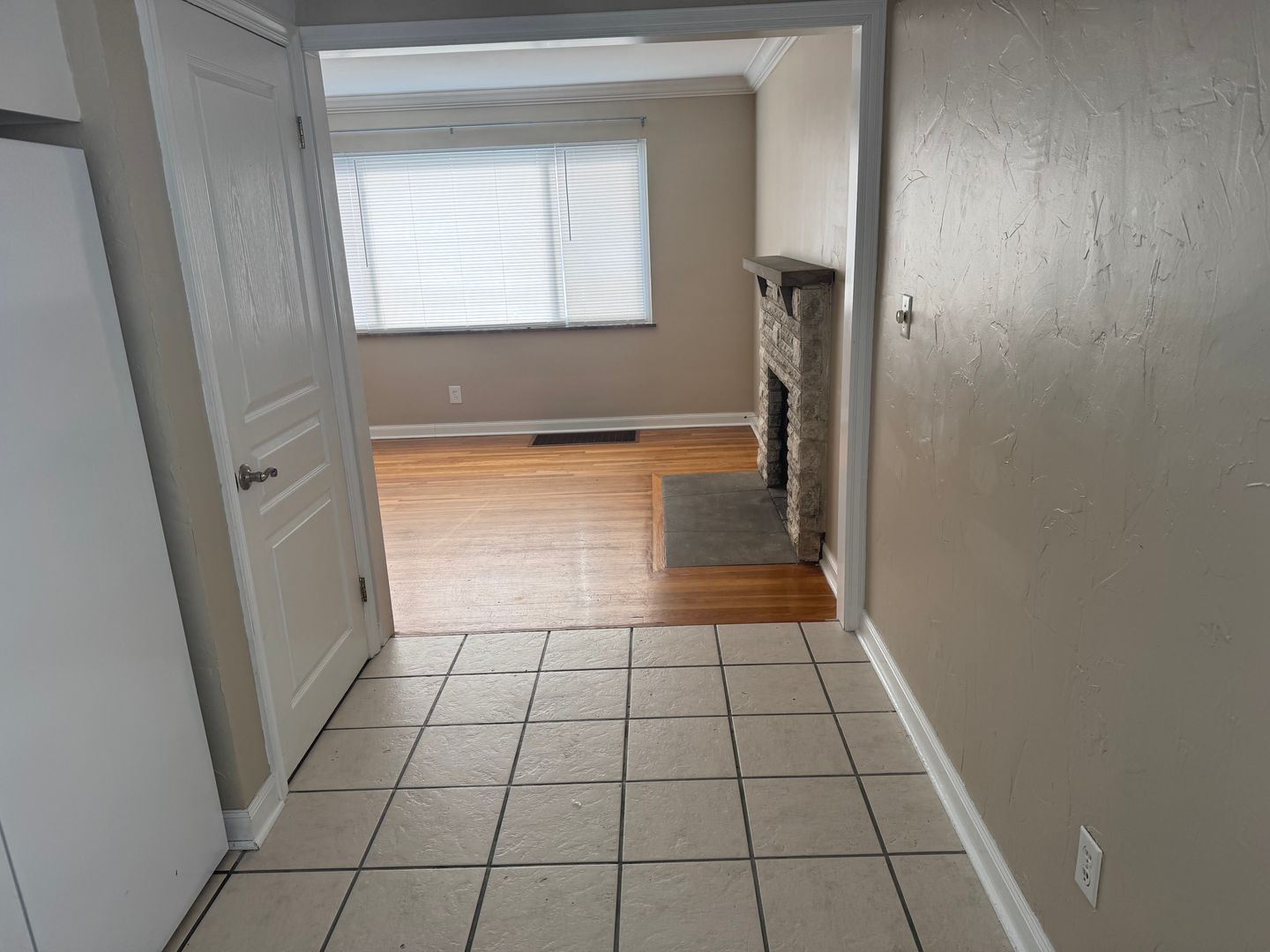 2478 Swansea Rd – photo 5