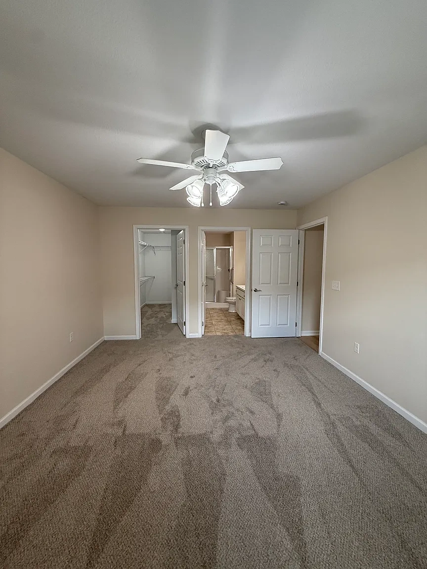 Wales Crossing Apartments – photo 1