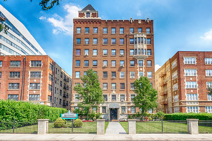 158 S Harrison St unit 1D – photo 1