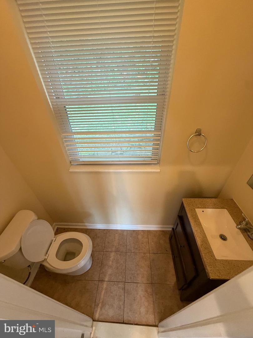 10 Woodmont Rd – photo 3
