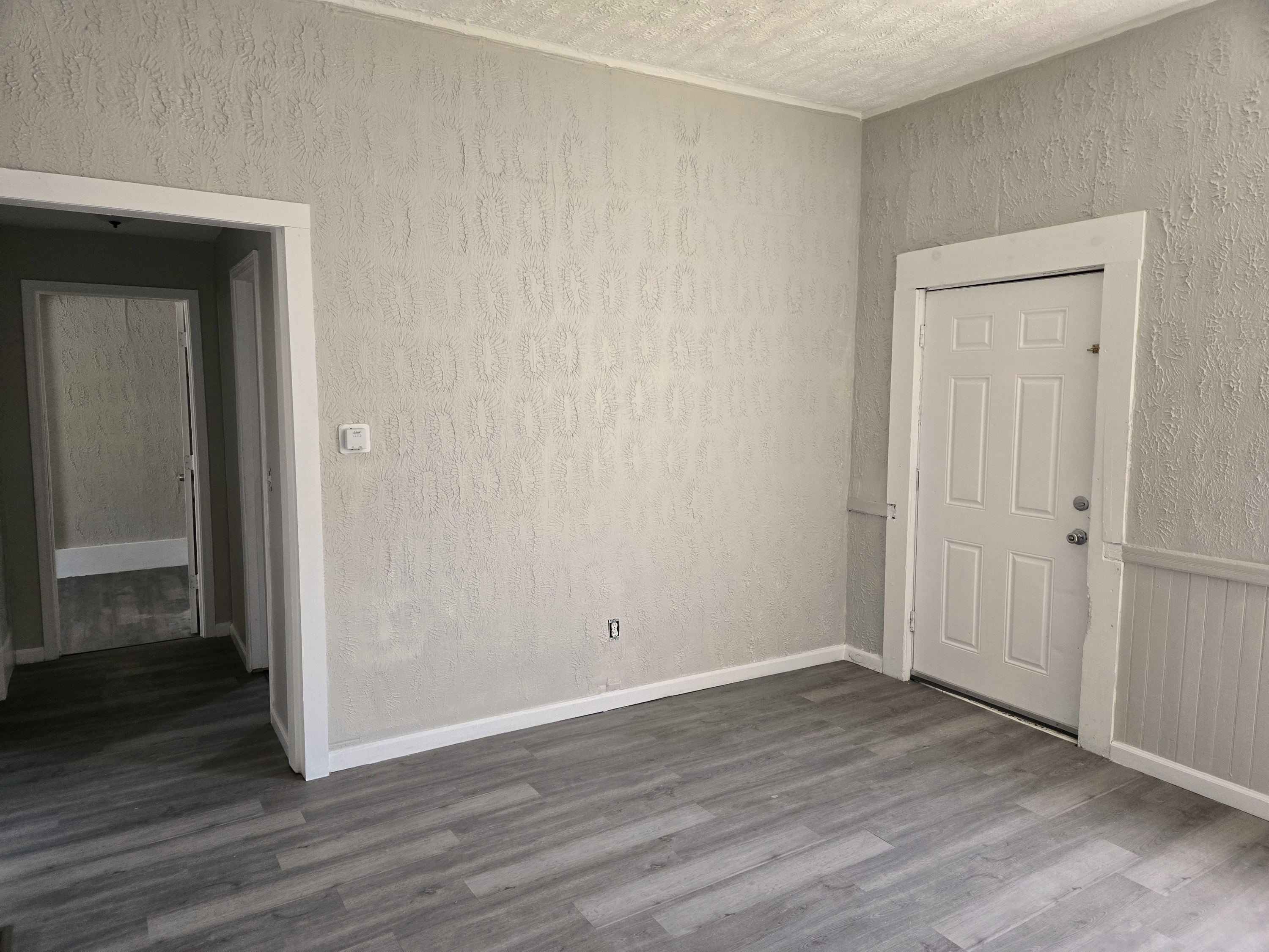 3912 Archwood Ave unit 1 – photo 4