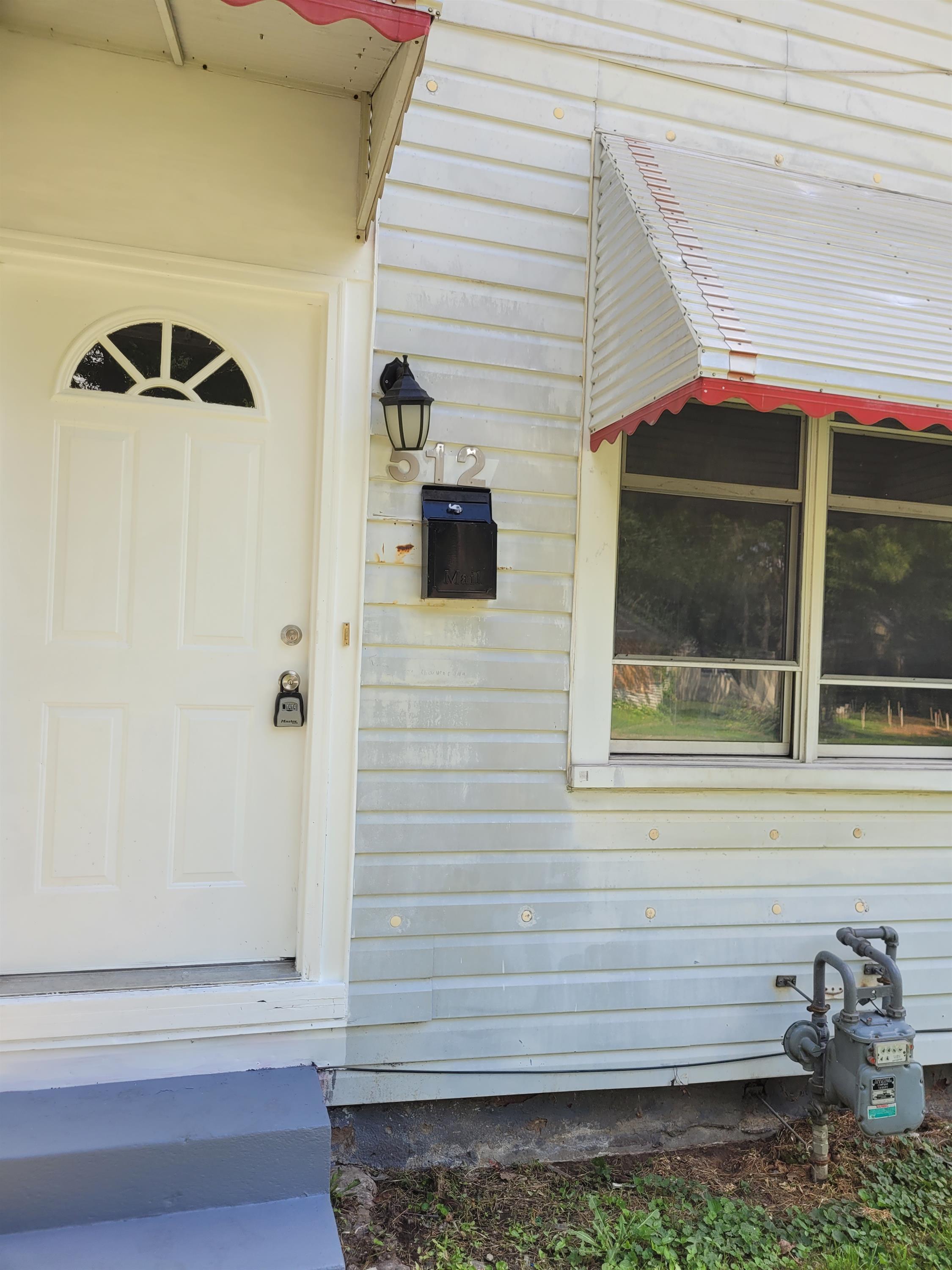 512 Iowa Ave – photo 1