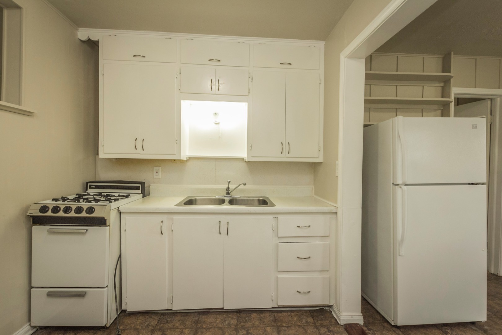 204 E Franklin Ave – photo 3