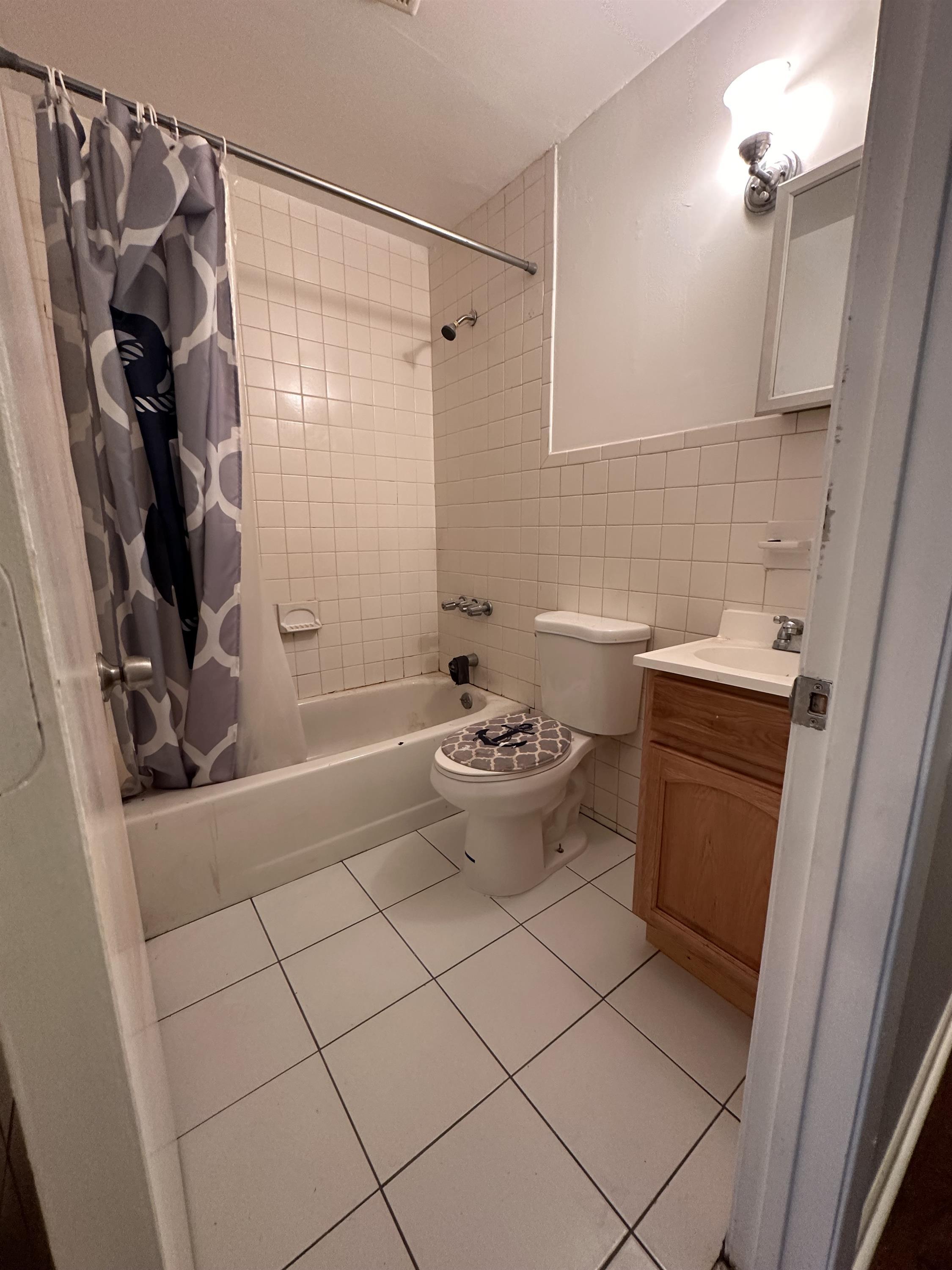 311 Clinton Ave unit 309 – photo 3