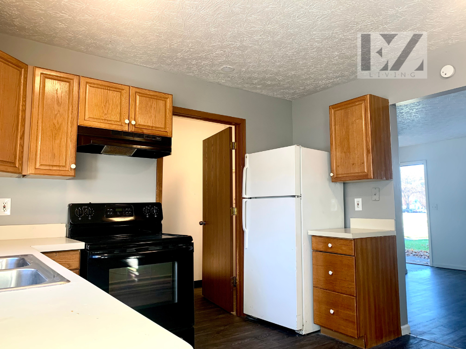 1800 E 42nd St unit F – photo 1